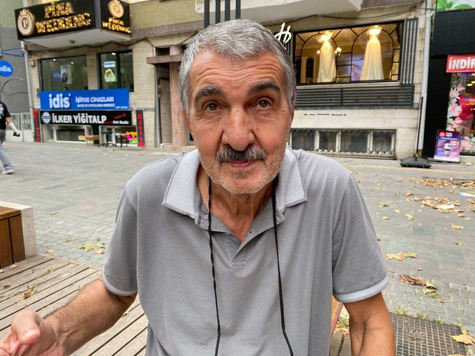 &Uuml;cretli taşınacaklarına tepki g&ouml;sterdiler! &ldquo;Bu kadar zul&uuml;m olmaz&rdquo; - Resim : 2