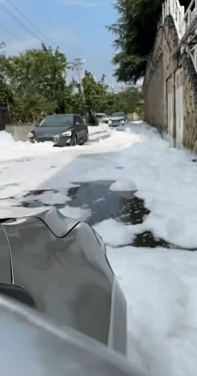 İzmit beyaz gelinliği giydi ama sandığınız gibi değil! - Resim : 6