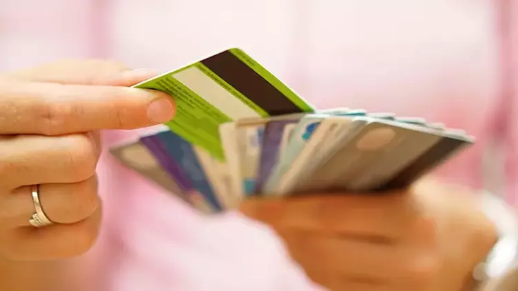Kredi notunuz düşük diye endişelenmeyin! Bu yöntemleri deneyenler bir ay içinde kredi kartı onayını alıyor!