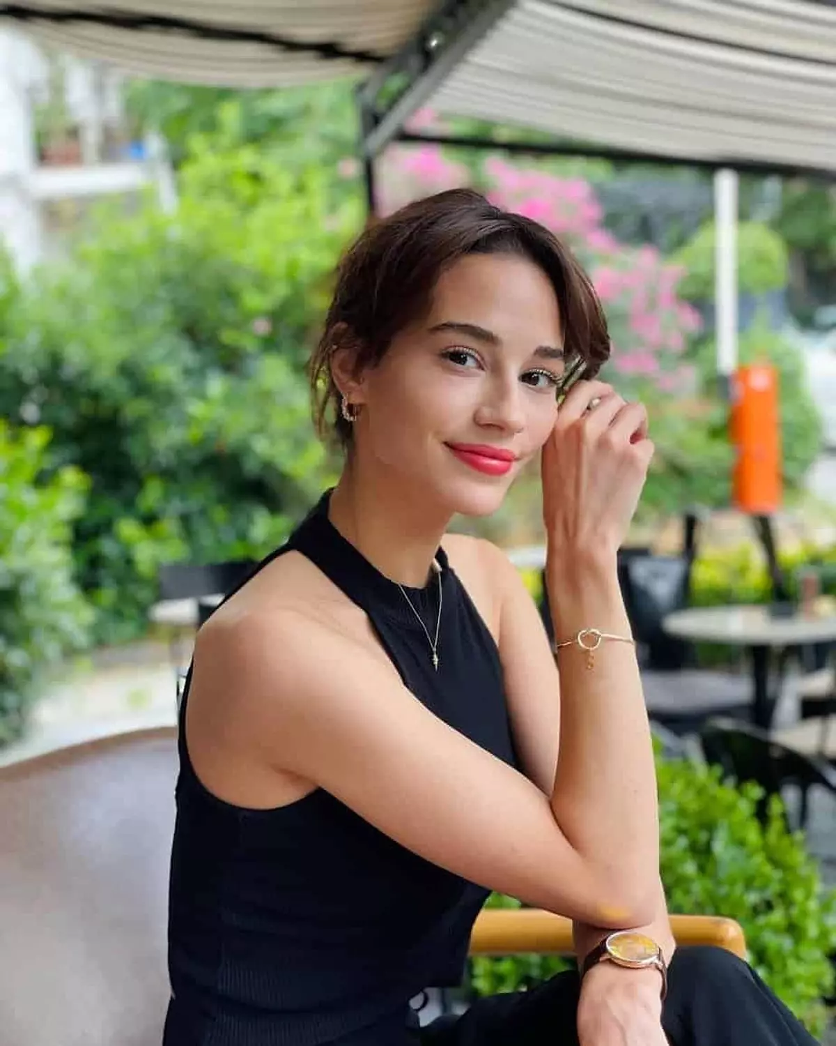 Berk Atan, Gönül Dağı'ndaki hangi oyuncuyla aşk yaşıyor? - Resim : 1