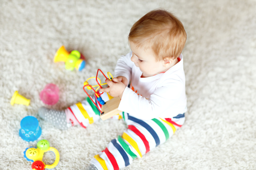 6 Aylık Bebek Oyuncakları Nasıl Olmalıdır?
