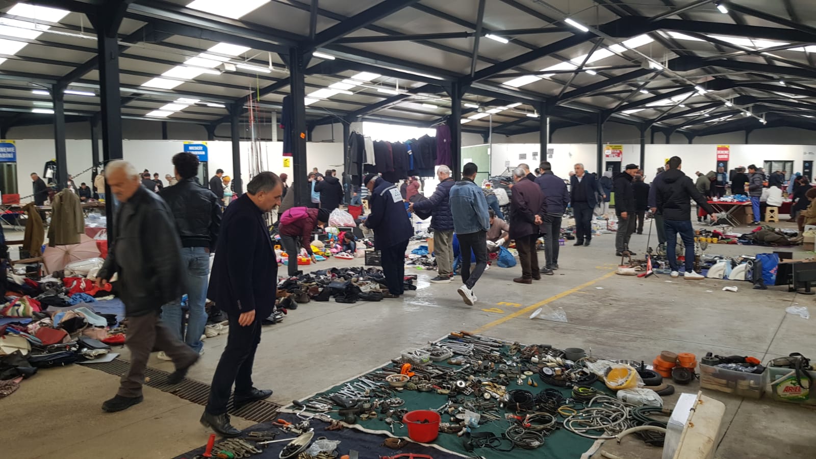Bit pazarı esnafı yeni yerine alıştı rekabet geri geldi - Resim : 1