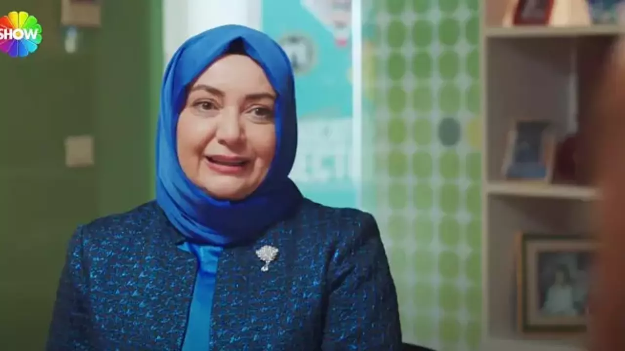 Kızılcık Şerbeti Pembe Kim? Sibel Taşçıoğlu Eşi Kim, Kaç Yaşında? Sibel Taşçıoğlu Çocuğu Var Mı? Sibel Taşçıoğlu Oynadığı Diziler - Resim : 2
