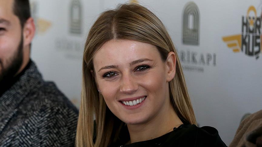 Safir Güneş Kim? Gizem Karaca Kimdir, Kaç Yaşında? Gizem Karaca Boy! Gizem Karaca Diziler - Resim : 1