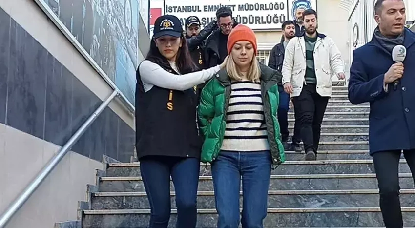 Beril Talu Kıvanç Talu SON DAKİKA: Kıvanç Talu Ve Eşi Beril Talu YAKALANDI! Var Böyle Tipler Beril Kıvanç Talu Kimdir? Beril Talu Kıvanç Talu Kimdir? - Resim : 2