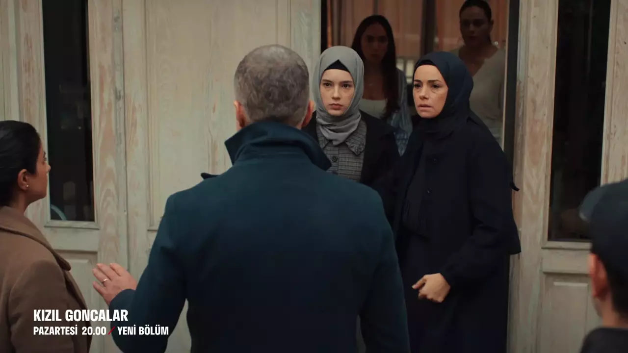 Kızıl Goncalar 3 Bölüm İzle! Fox TV Kızıl Goncalar 3. Bölüm İzle Youtube! Kızıl Goncalar Son Bölüm Full HD Tek Parça İzle! Kızıl Goncalar 3 Bölüm Full İzle - Resim : 2