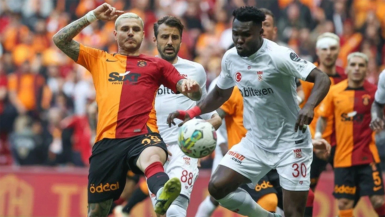 Galatasaray Sivasspor Maçı İLK 11 GELDİ! Galatasaray Sivasspor Maçı Saat Kaçta? Galatasaray Sivas Kadrosu! Galatasaray vs Sivasspor - Resim : 1