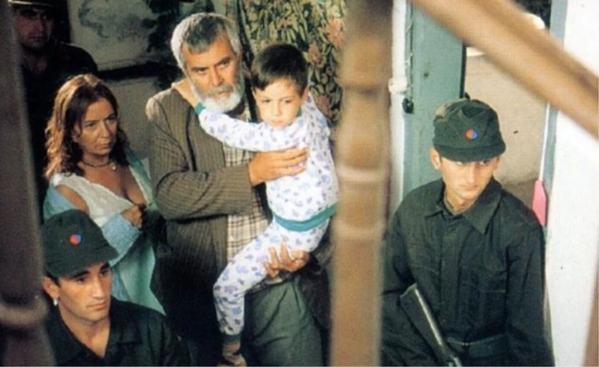 En İyi 11 Nejat İşler Filmi! Nejat İşler’in Unutulmaz Fimleri - Resim : 3