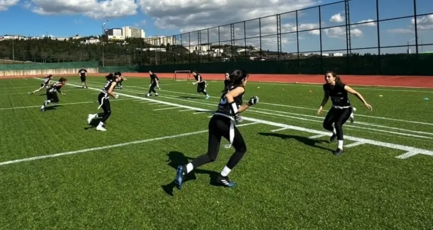 Kocaeli’de Bayrak Futbol takımı olduğunu biliyor muydunuz? - Resim : 2