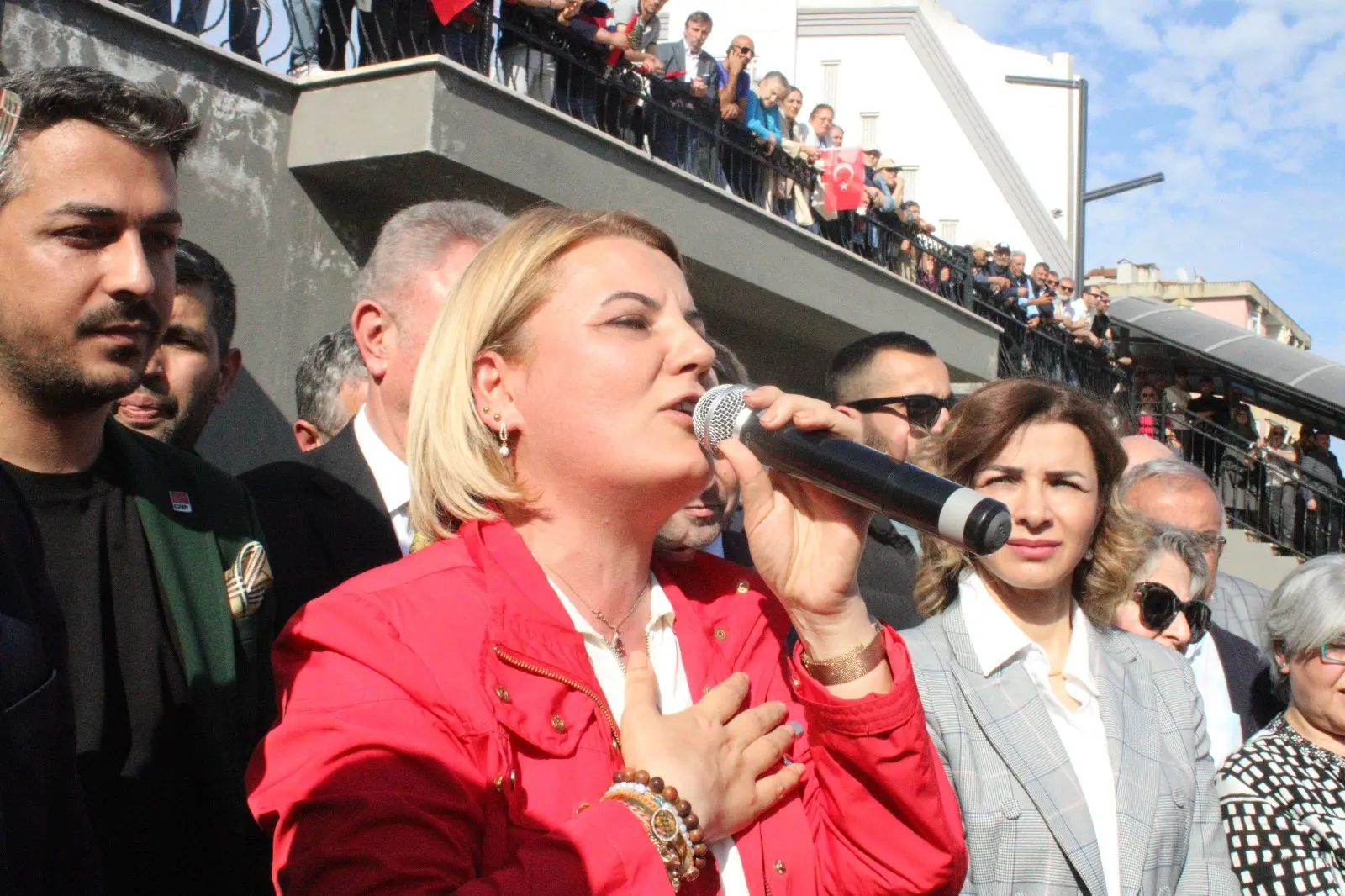 Sertif Gökçe başkan olarak ilk konuşmasını yaptı: Bütçe bir avuç azınlığa gitmeyecek - Resim : 3