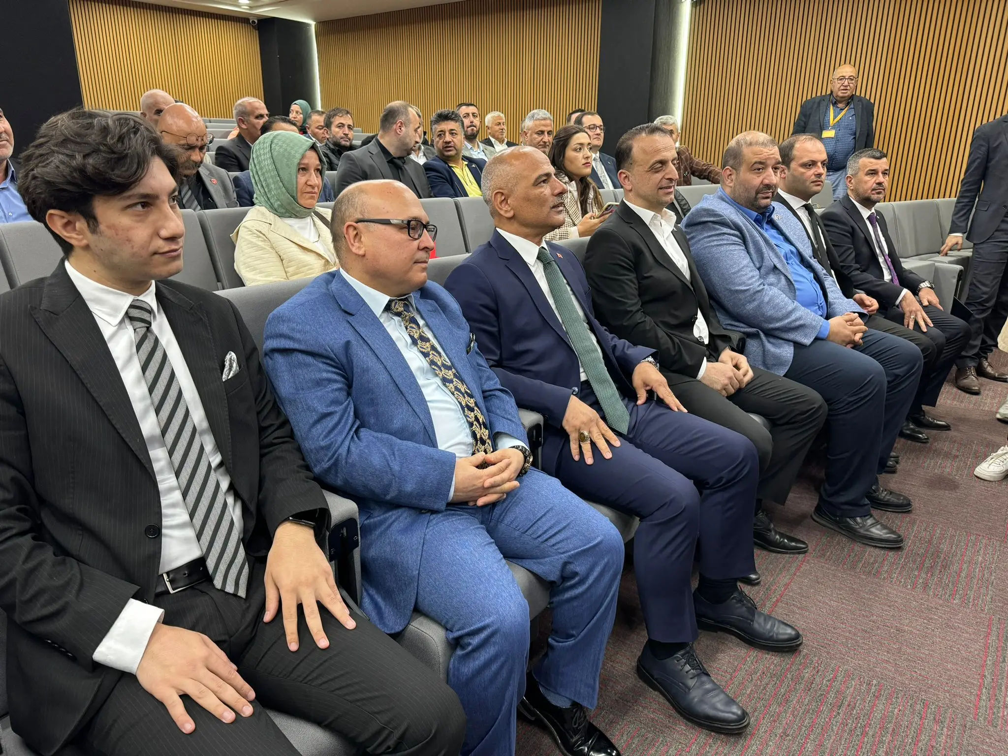 Şener Şöğüt mazbatasını aldı! "Konuşulanlar konuşuldu" - Resim : 3