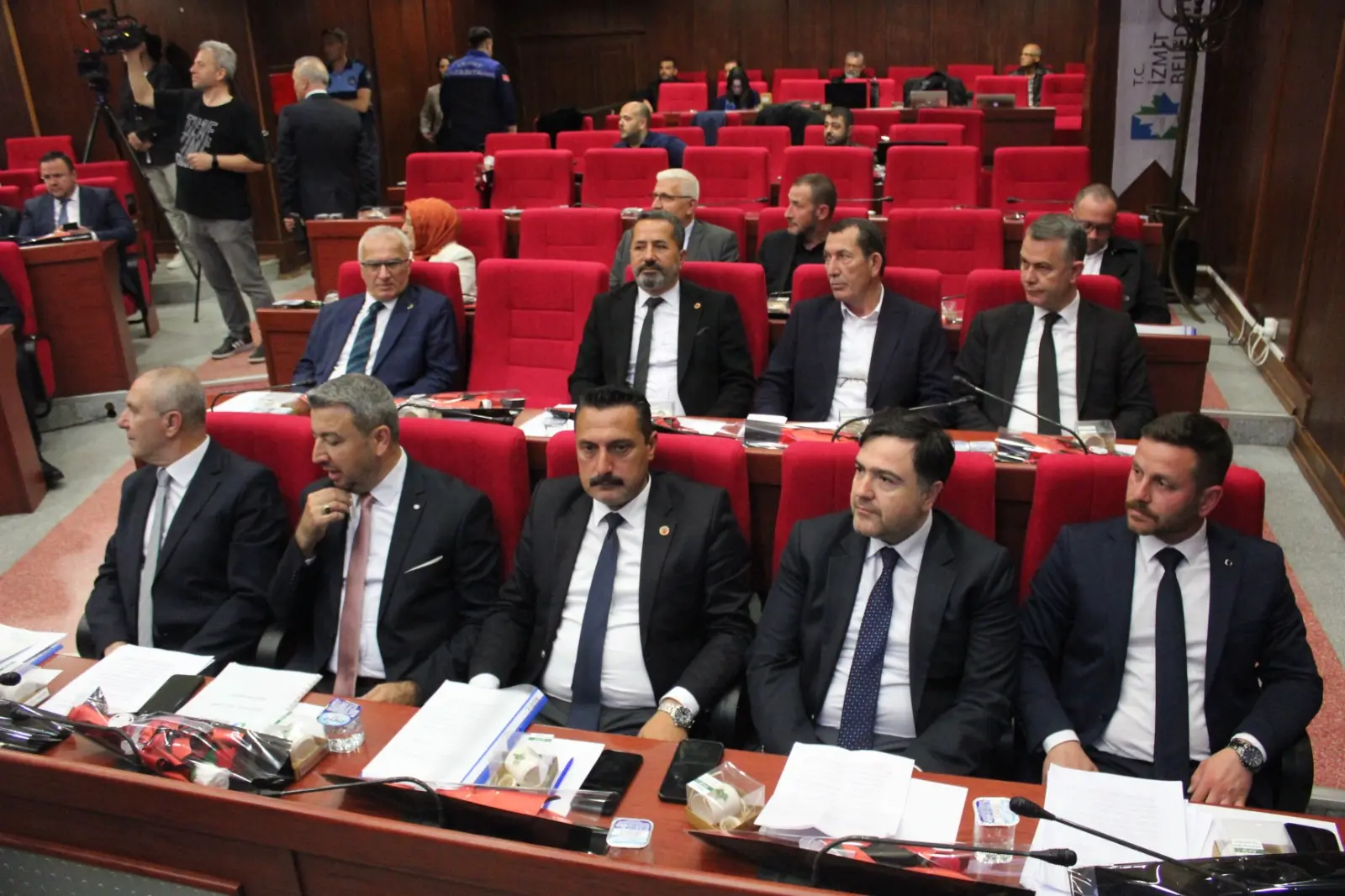 Hürriyet: “Burası kentin seçilmiş başkanına hakaret edilen bir yerdi” - Resim : 2