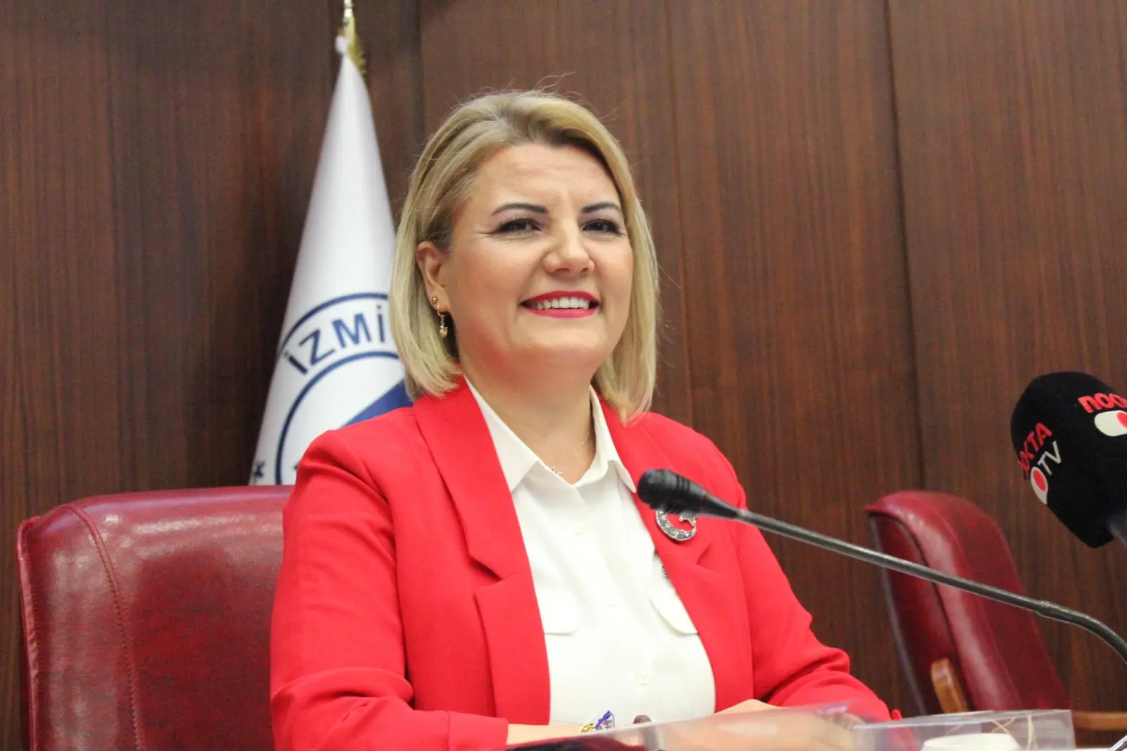 Hürriyet: “Burası kentin seçilmiş başkanına hakaret edilen bir yerdi” - Resim : 4