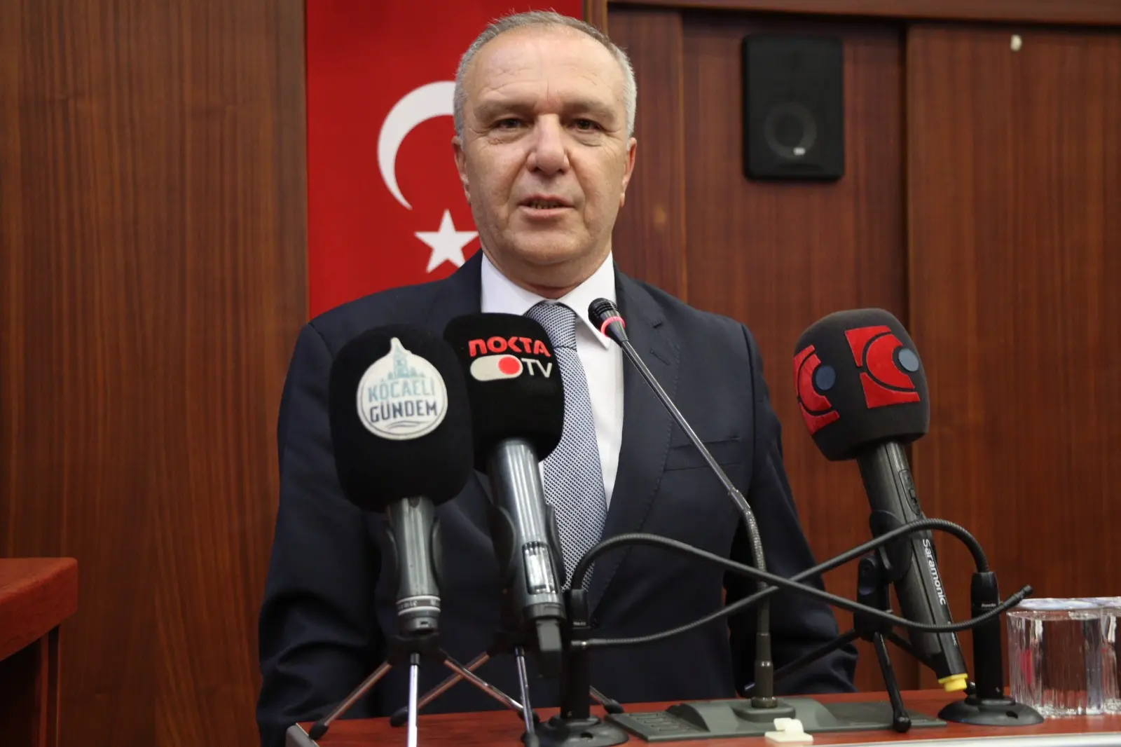 İzmit meclisi çok ılımlı! “Böyle meclise can kurban” - Resim : 1