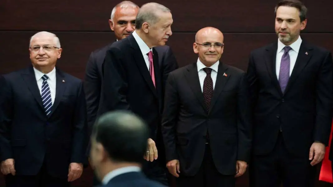 Fuat Uğur açıkladı: Erdoğan ile Şimşek arasında ne krizi yaşandı?