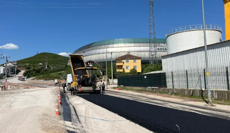 Kocaeli Stadı yolu asfaltlanıyor!