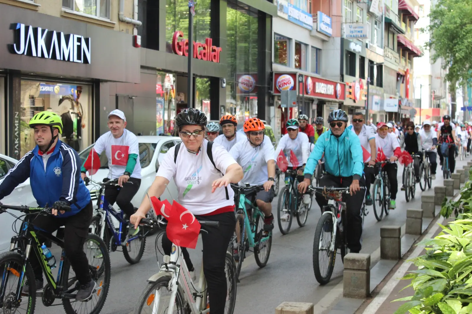 CHP Kocaeli'den 19 Mayıs'ta anlamlı yürüyüş - Resim : 19