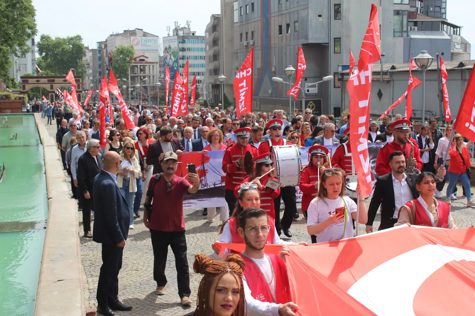 CHP Kocaeli'den 19 Mayıs'ta anlamlı yürüyüş - Resim : 9