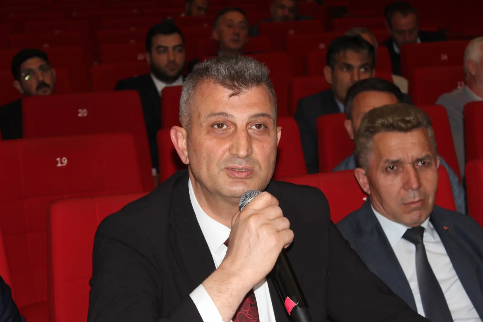 Son yılların en hareketli genel kurulu! Tartışmalar bitmedi! - Resim : 3