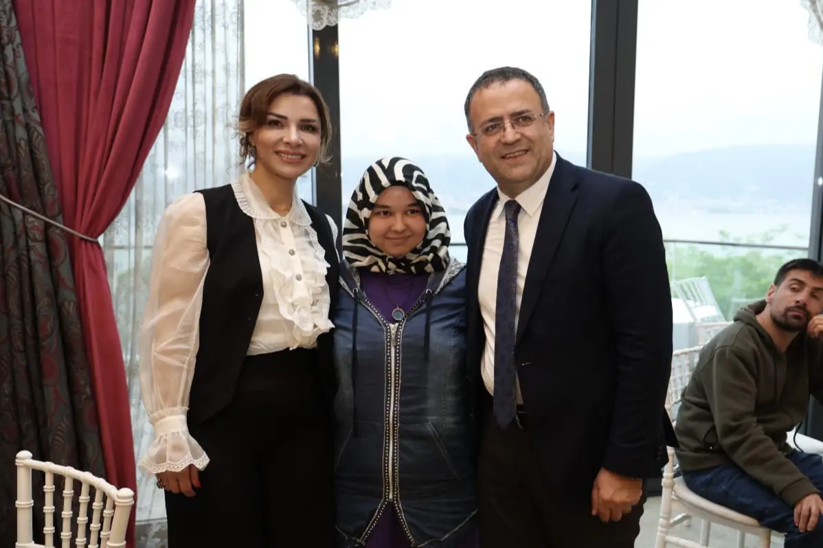 Derince’de en özel anneler günü kutlaması - Resim : 2