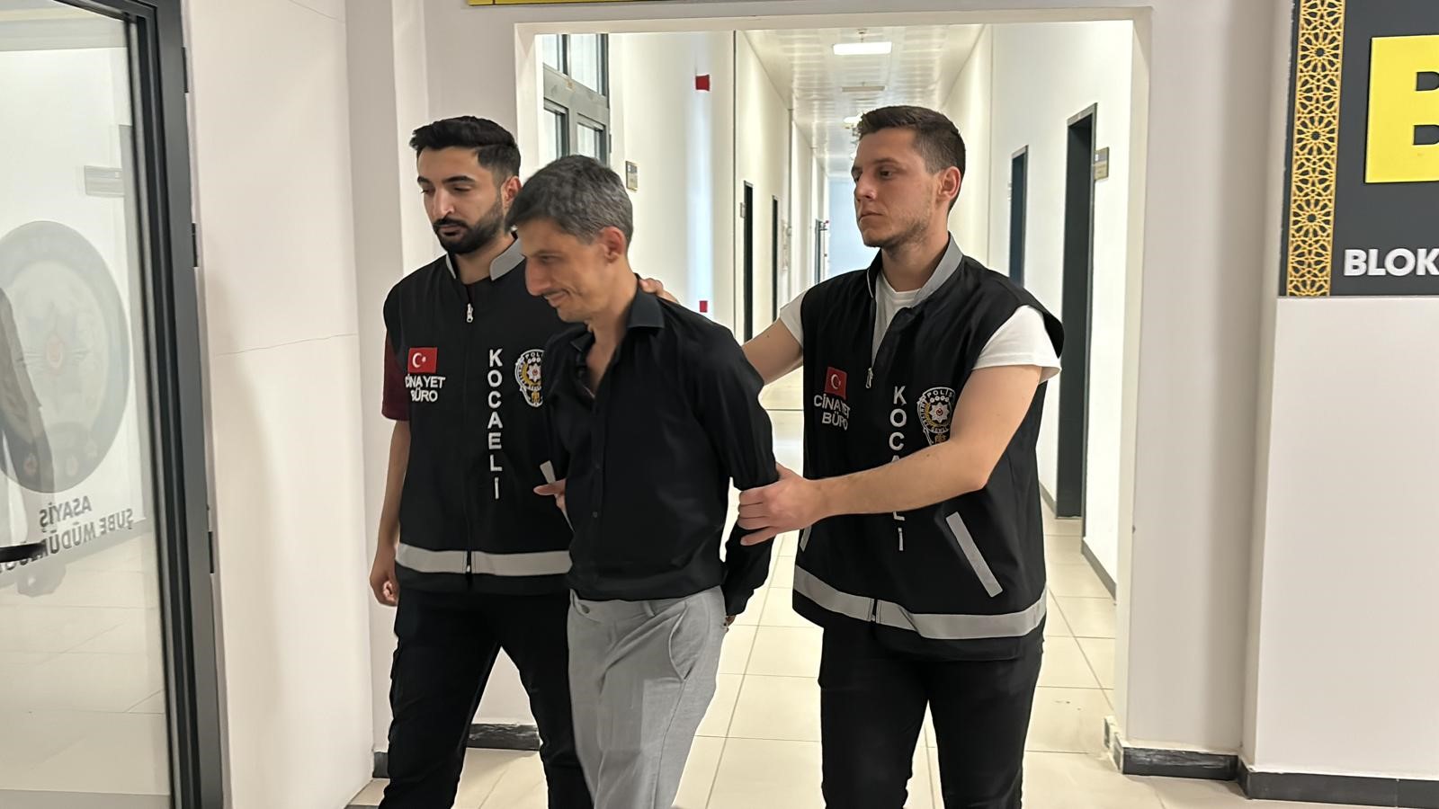 Eniştesini bıçaklarken sosyal medyada sunuculuk yaptı! - Resim : 2