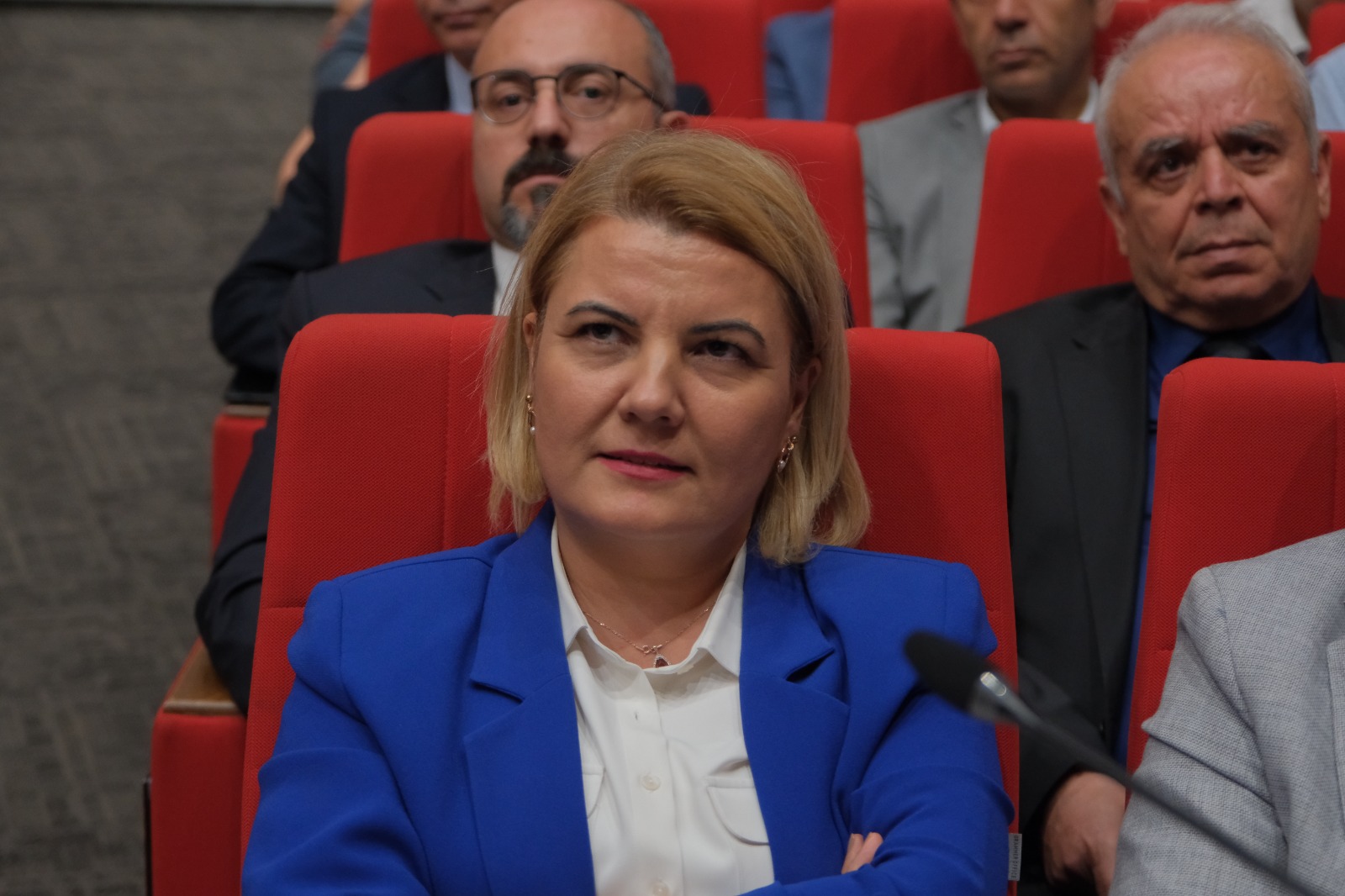 Mecliste gündem İnönü Caddesi esnafı - Resim : 4