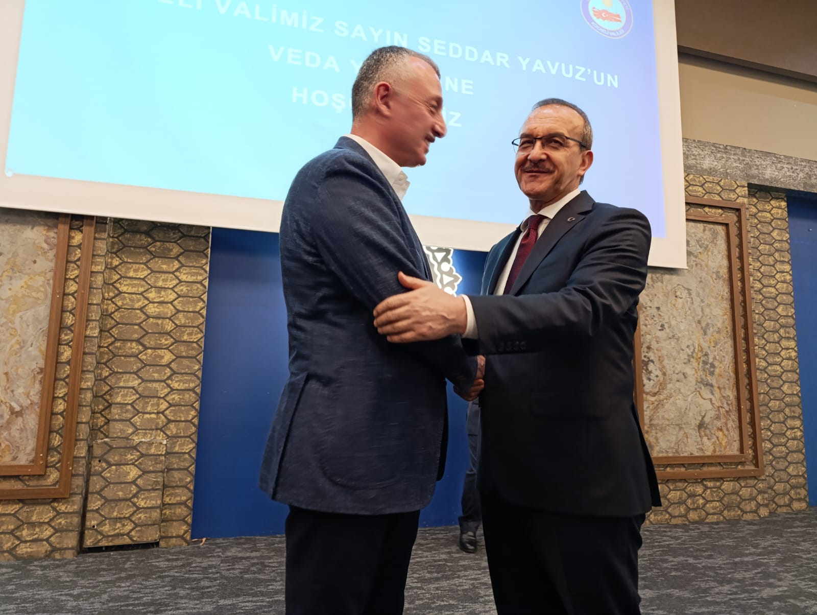 Büyükakın Vali Yavuz’a veda etti! “Gıpta ile izledik” - Resim : 2