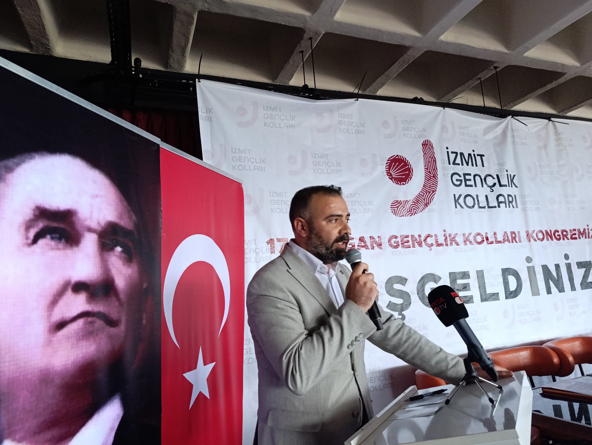 Genç CHP’liler başkanını seçiyor - Resim : 3