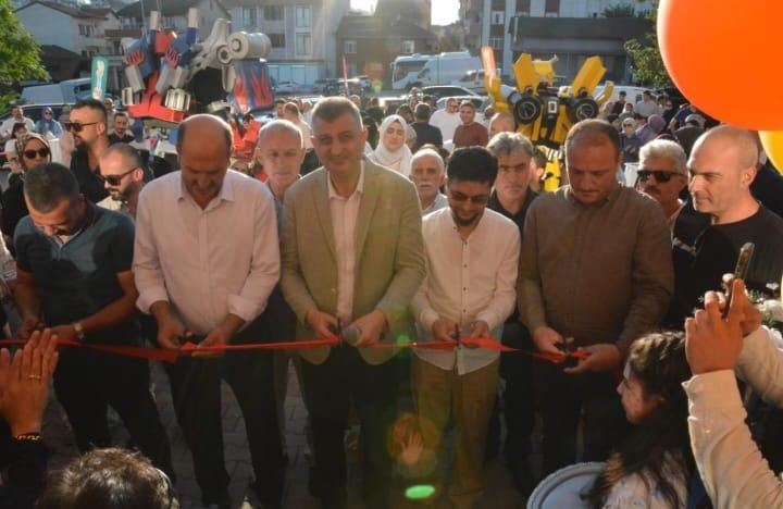 Gölcük’te çocuklara eğlence ebeveynlere dinlence! - Resim : 2