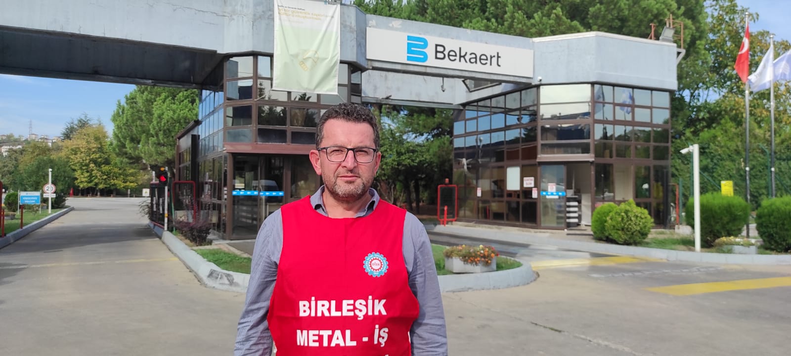 Bekaert’te işçiler eylemde! “Mülki amirler üzerine düşeni yapsa bunlar böyle davranamazdı” - Resim : 4