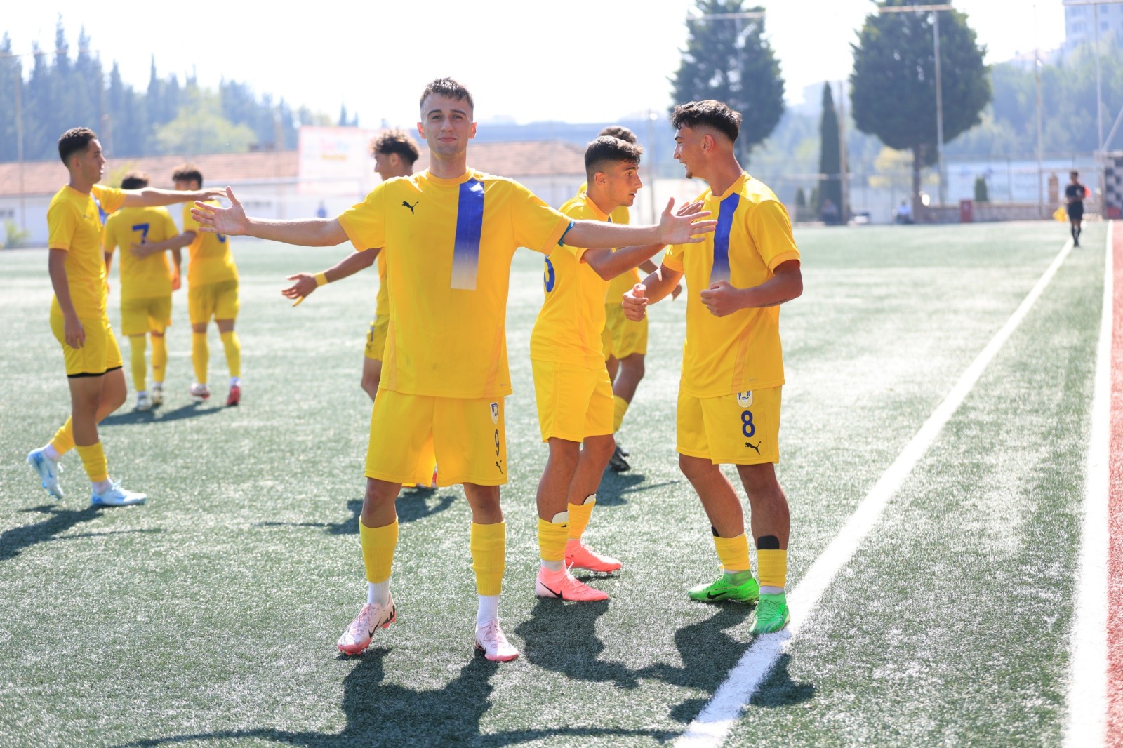 Belediye Derince U-19 galibiyet ile başladı “3-2” - Resim : 1
