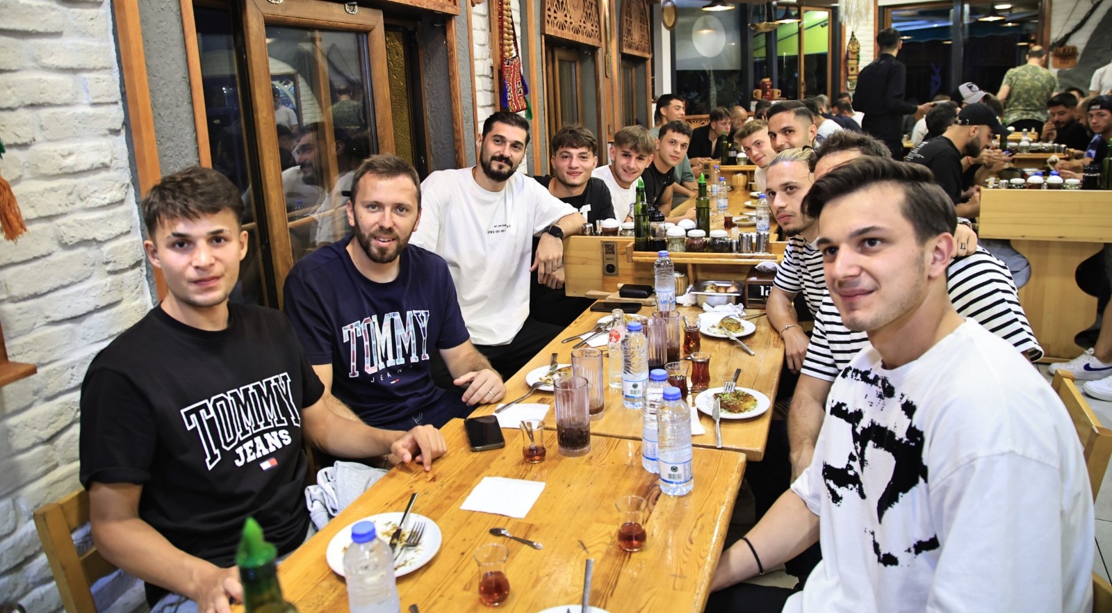 Cem Demir, Belediye Derincespor’u krallar gibi ağırladı - Resim : 7