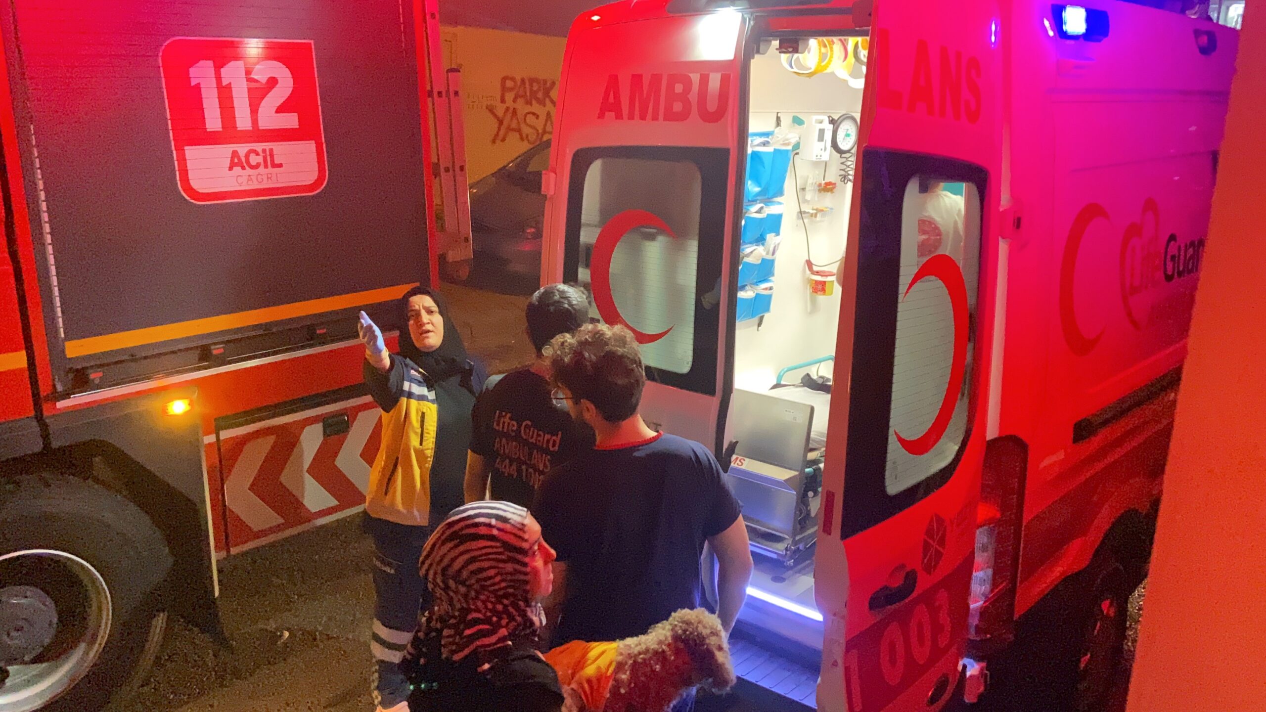 Elektrik panosundan çıkan yangına banyoda yakalandı! - Resim : 4