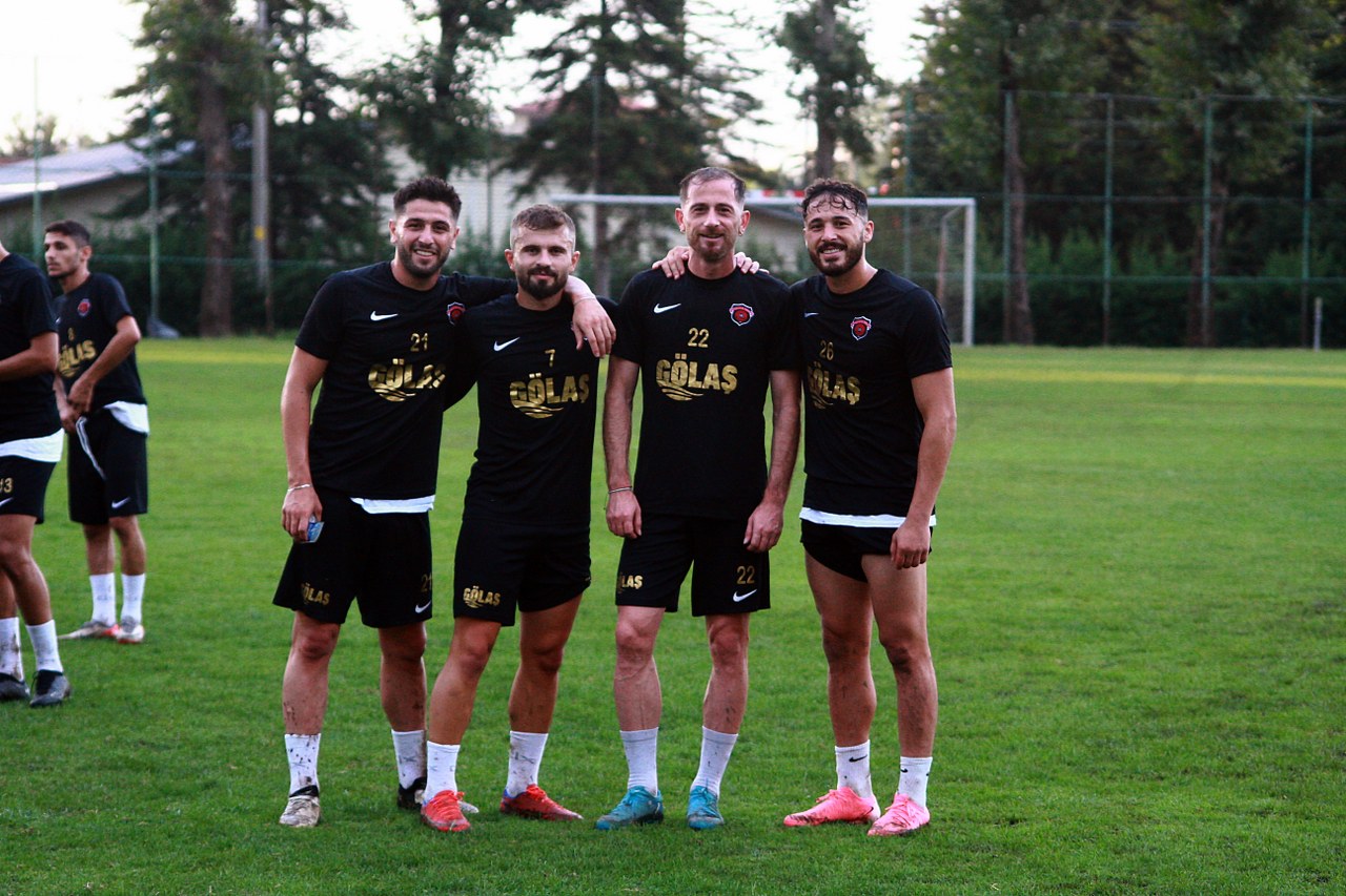 Gölcükspor, Bolu’daki ilk maçına çıkıyor - Resim : 1