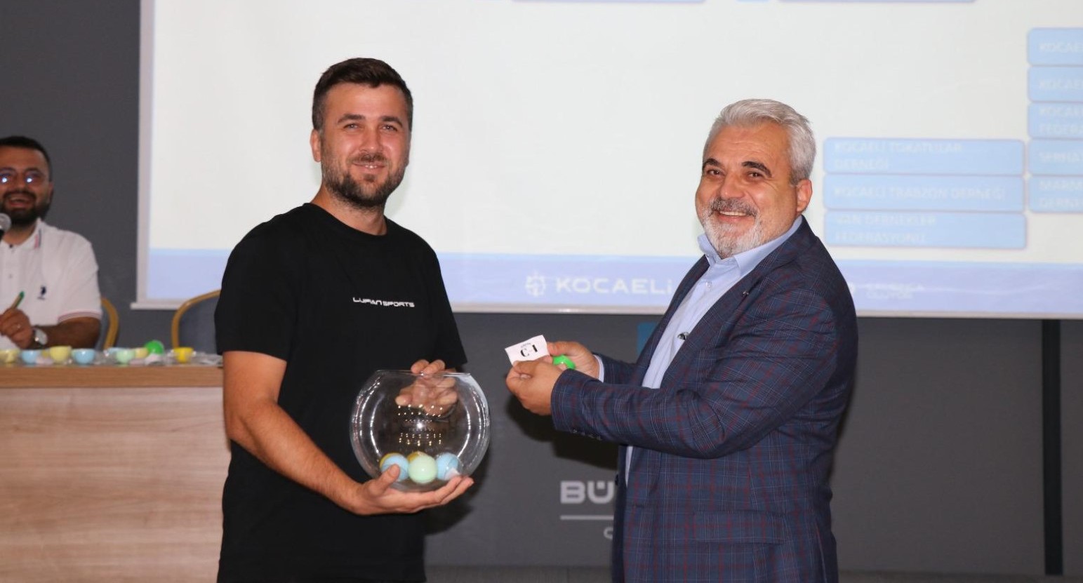 Hemşeriler sahaya iniyor! - Resim : 4