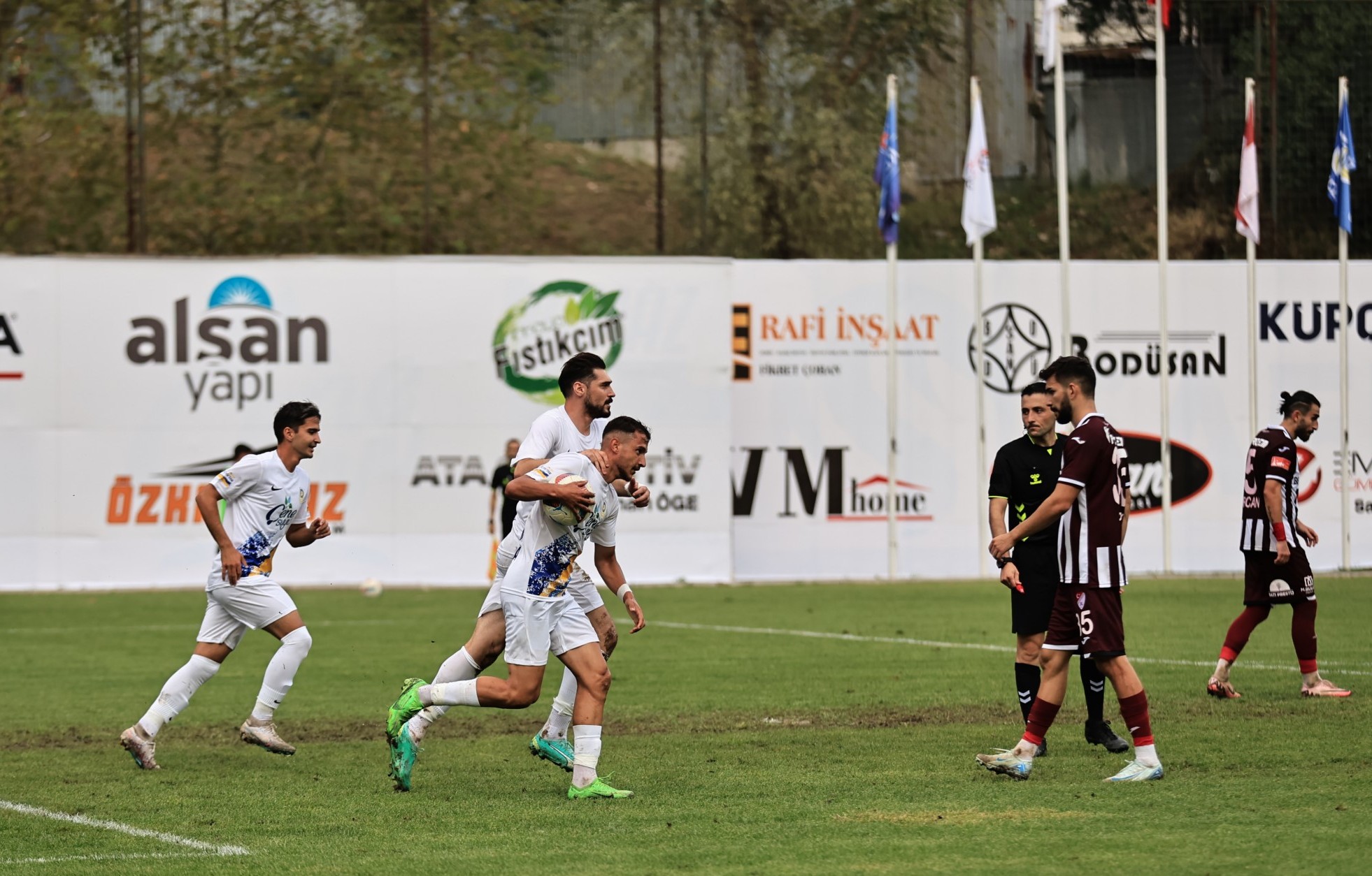 İzmit’in çocukları Elazığ’a kök söktürdü! “1-1” - Resim : 3