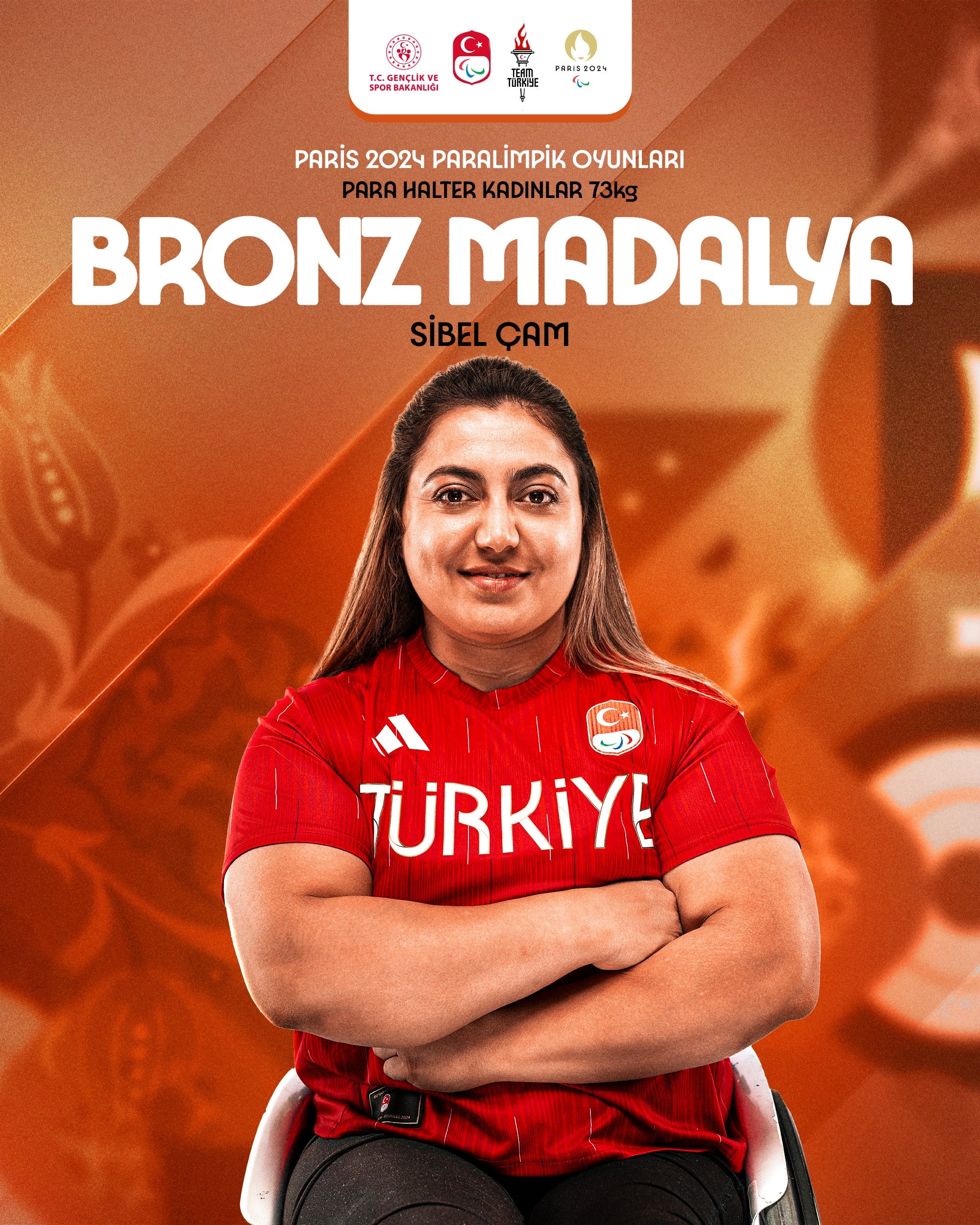 Para halterde Sibel Çam, bronz madalya kazandı - Resim : 1