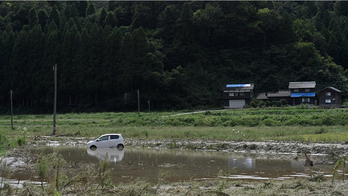 Sel ve toprak kaymasında ölenlerin sayısı 9'a yükseldi - Resim : 2