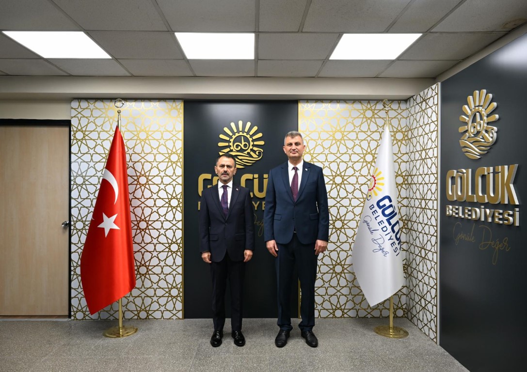 Vali İlhami Aktaş, Gölcük'teydi - Resim : 2