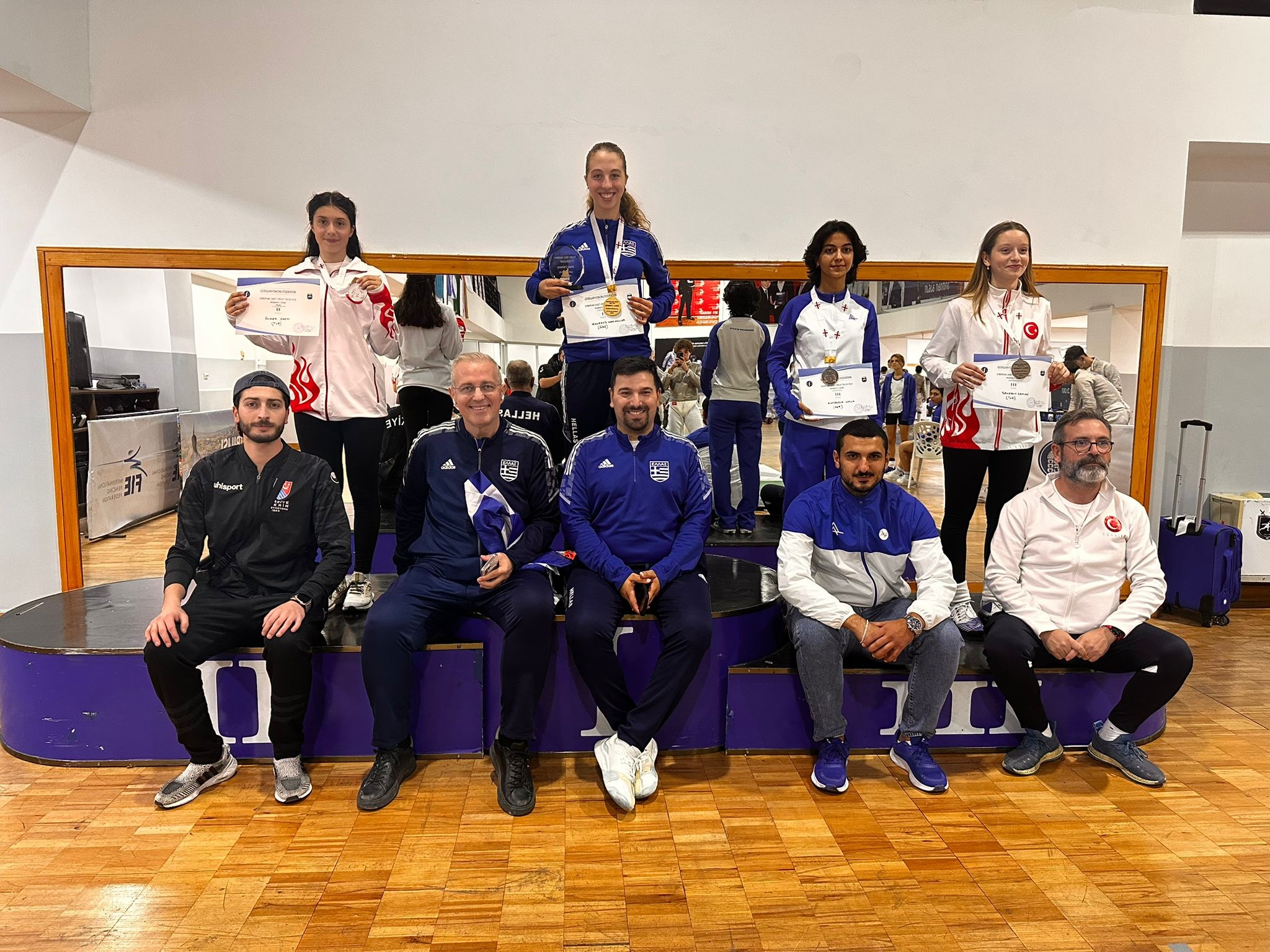 Yıldız eskrimciler Gürcistan ve Polonya’da 5 madalya kazandı - Resim : 1