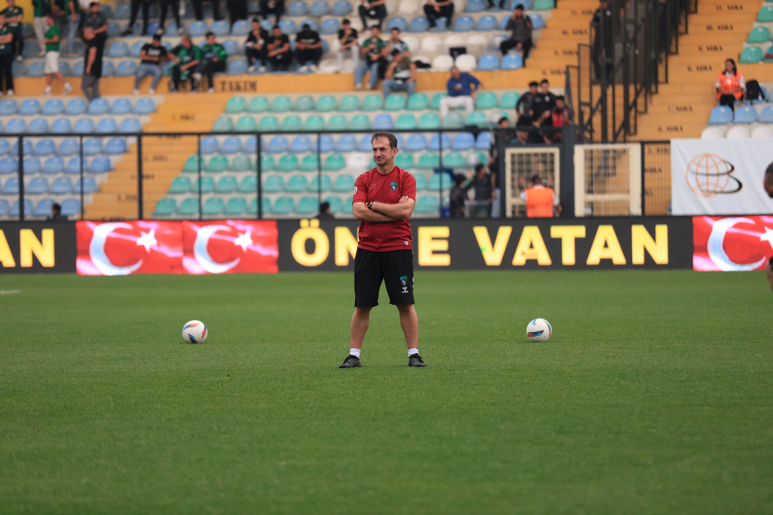 İstanbulspor - Kocaelispor: 0-3 (MAÇ SONUCU) - Resim : 16