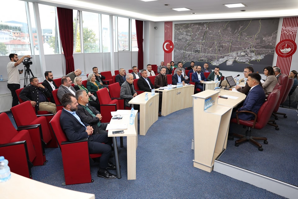 Derince Belediyesi'nde Ekim Ayı Toplantısı gerçekleşti! Altı madde gündemde - Resim : 1