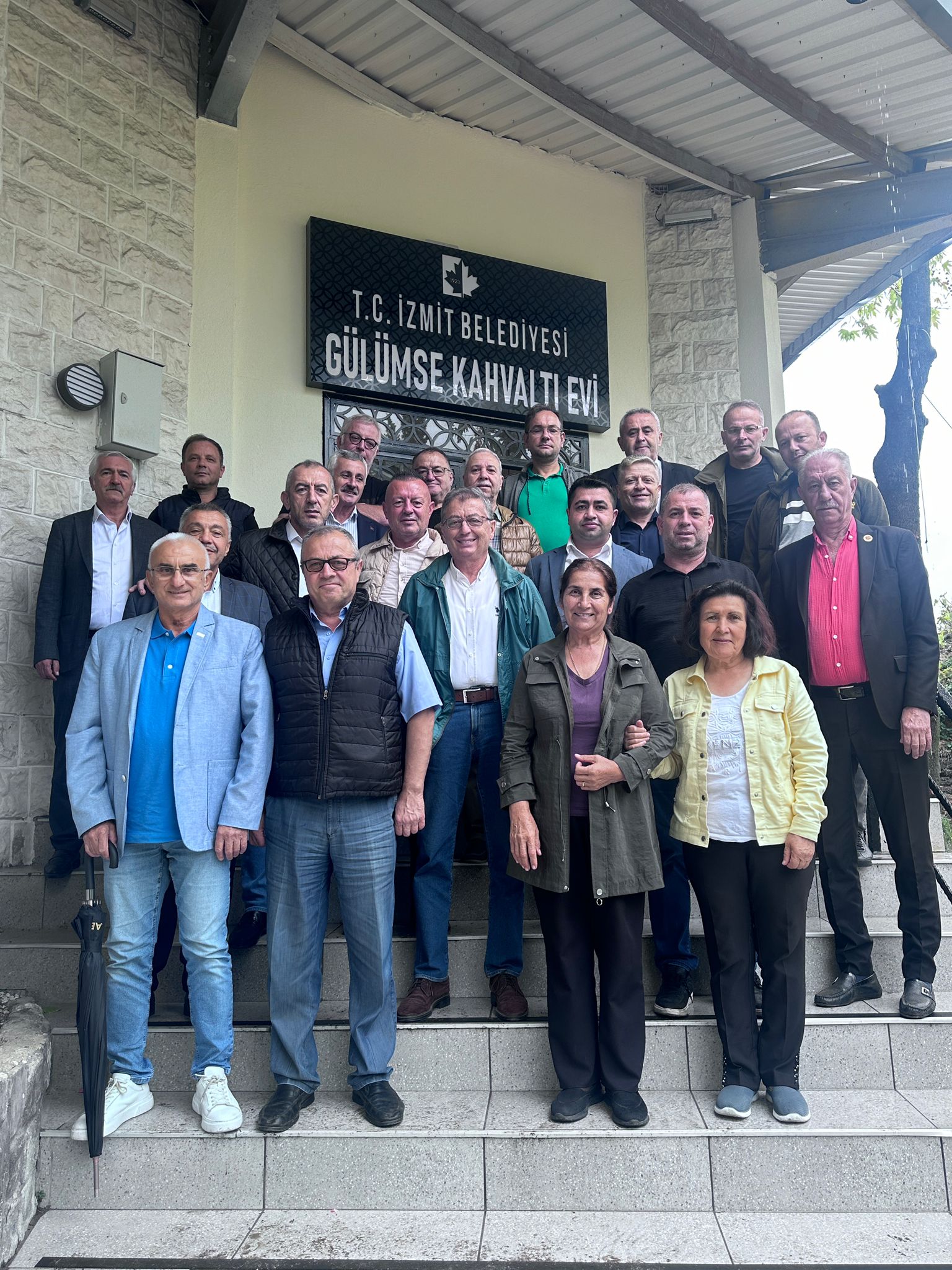 İzmit'in muhtarları bir araya geldi: Sorunları konuştular - Resim : 2