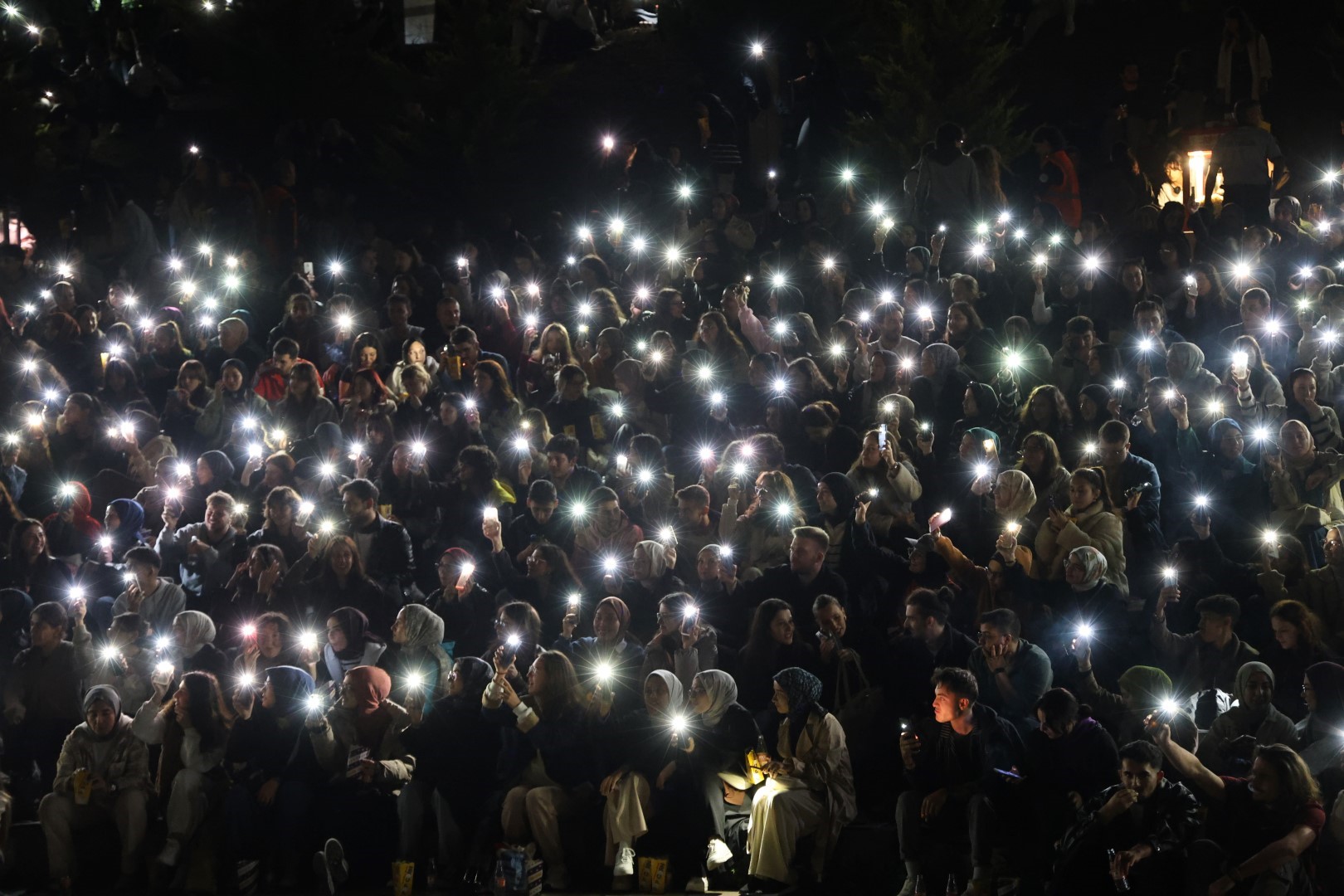 Kocaeli Üniversitesi’nde keyifli anlar! Gülen Gözler filmi öğrencilerle buluştu - Resim : 2